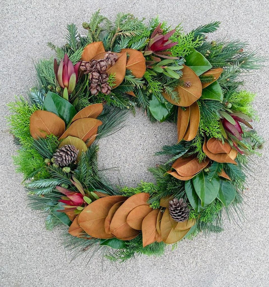 Fresh Mixed Pines Magnolia Leaf Safari Pine Cones Wreath for Front Door Decor Christmas Winter Decorations advent Hanukkah advent