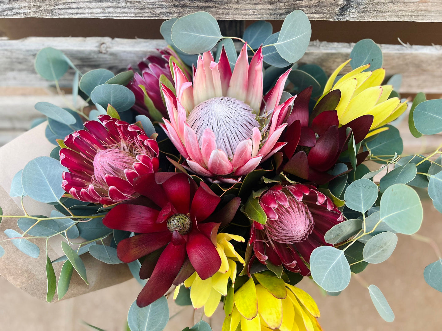 Fresh Real protea Bouquet, king Protea, Pink Ice, Leucalendrum Safari, Silver Dollar Eucalyptus, Home Decor, Valentine’s Day Gift, Birthday