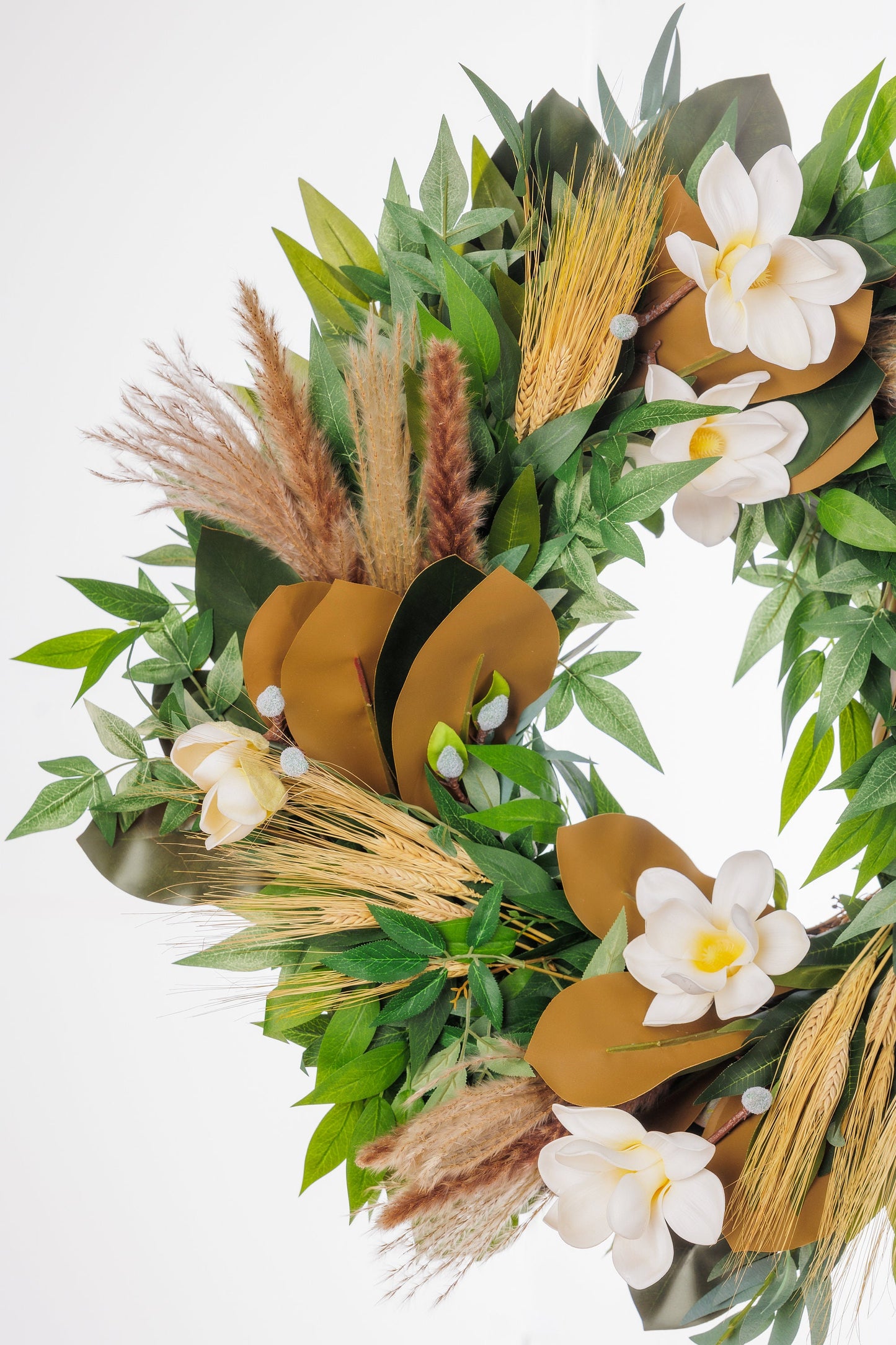 Wreath for Front Door Decor,Christmas,New year, Faux with touches of Dried  Flowers. Indoors, Winter, Birthday Gift, Magnolia, Pampas.